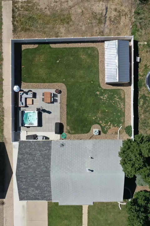 803 13th Ave W, Williston, ND 58801 photo 5