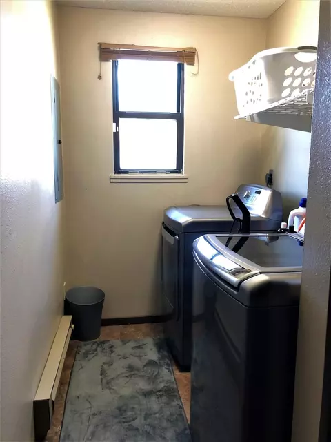 2107 19th Ave W, Williston, ND 58801 photo 8