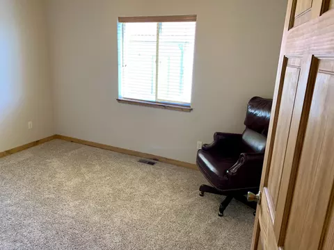 14064 Southview St, Williston, ND 58801 photo 29