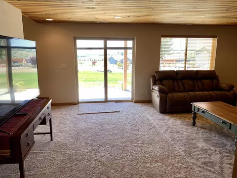 14064 Southview St, Williston, ND 58801 photo 37