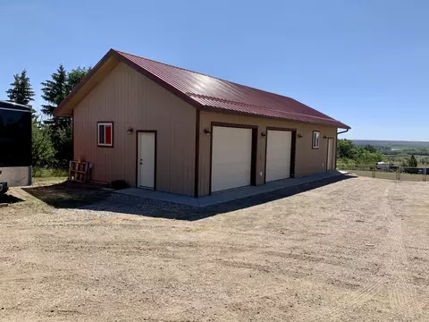 14064 Southview St, Williston, ND 58801 photo 3