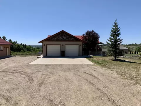 14064 Southview St, Williston, ND 58801 photo 2