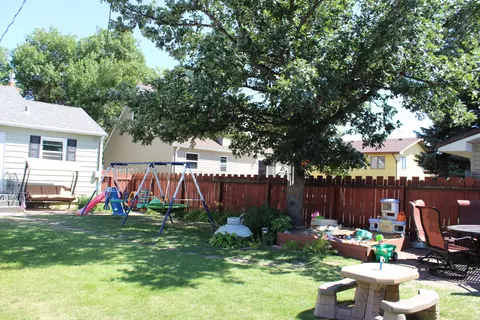 1523 1st Ave W, Williston, ND 58801 photo 9