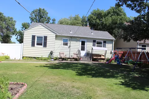 1523 1st Ave W, Williston, ND 58801 photo 7