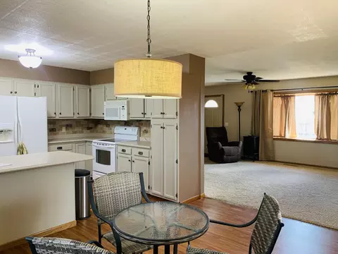 1814 17th Ct W, Williston, ND 58801 photo 32