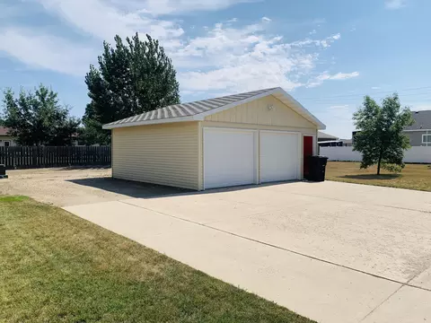 1814 17th Ct W, Williston, ND 58801 photo 63