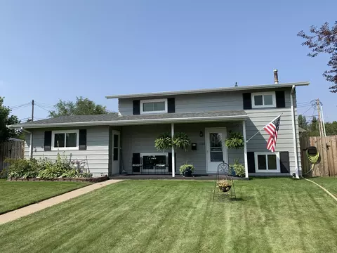 1243 8th Ave W, Williston, ND 58801 photo 1
