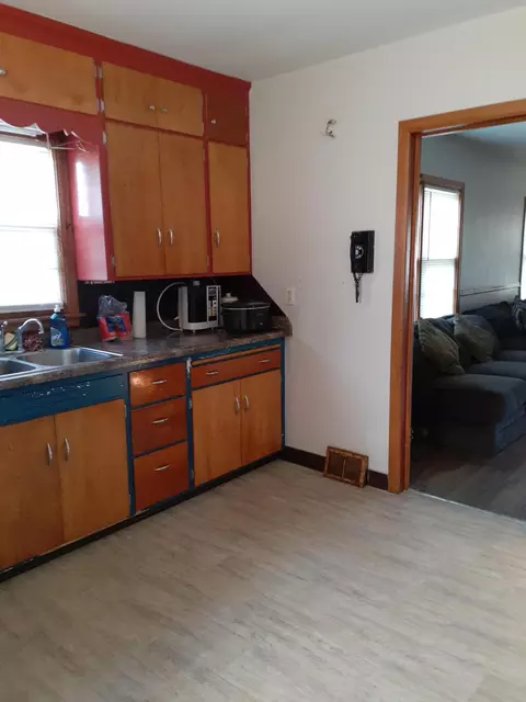 408 Washington Ave, Williston, ND 58801 photo 8