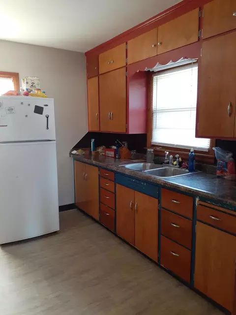 408 Washington Ave, Williston, ND 58801 photo 5