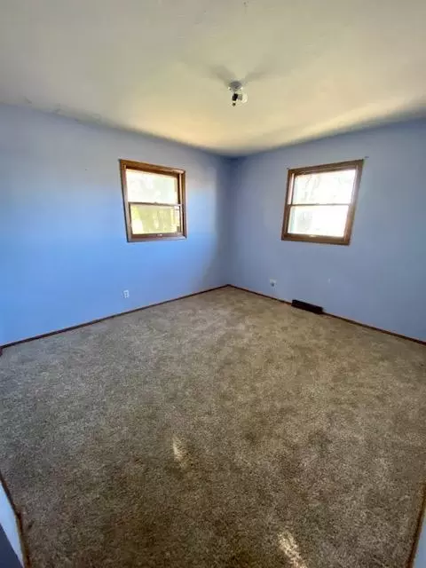 921 42nd St E, Williston, ND 58801 photo 12