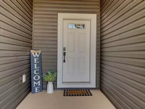 5988 Juniper Dr NW, Williston, ND 58801 photo 2