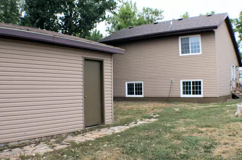 1705 28th St W, Williston, ND 58801 photo 5