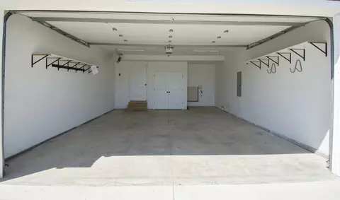 5805 Vanessa Ave, Williston, ND 58801 photo 39