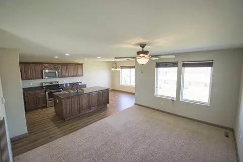 5805 Vanessa Ave, Williston, ND 58801 photo 8