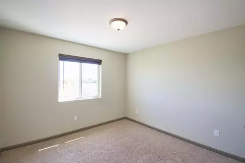 5805 Vanessa Ave, Williston, ND 58801 photo 28