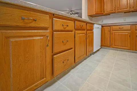 1214 4th St W, Williston, ND 58801 photo 19