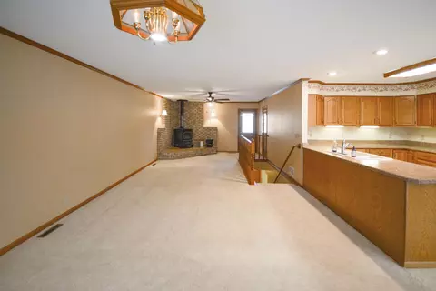 1214 4th St W, Williston, ND 58801 photo 23
