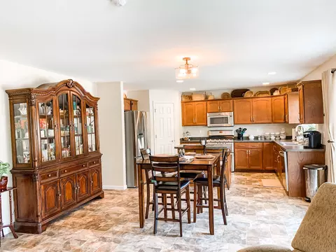1619 Creekside Dr, Williston, ND 58801 photo 9