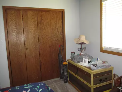 2401 University Ave, Williston, ND 58801 photo 12