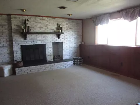 2401 University Ave, Williston, ND 58801 photo 13