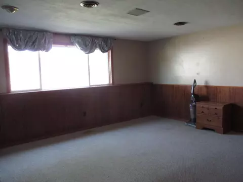2401 University Ave, Williston, ND 58801 photo 14