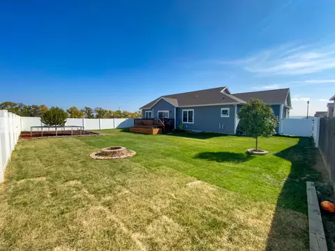 3210 32nd St W, Williston, ND 58801 photo 22