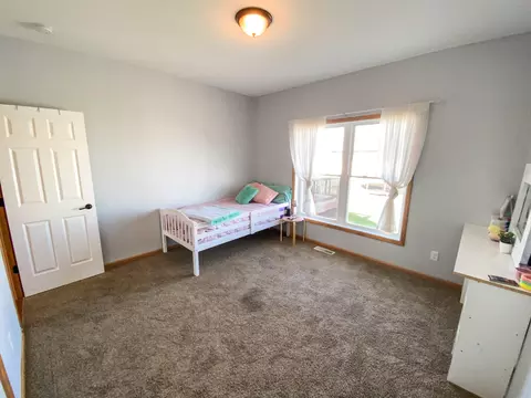 3210 32nd St W, Williston, ND 58801 photo 11