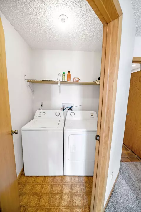 1606 Bison Dr, Williston, ND 58801 photo 22