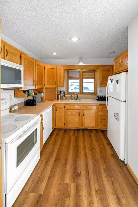 1606 Bison Dr, Williston, ND 58801 photo 20