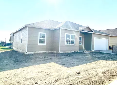 3703 Orange Willow St, Williston, ND 58801 photo 1
