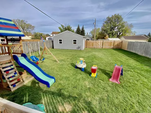 420 5th Ave W, Williston, ND 58801 photo 10