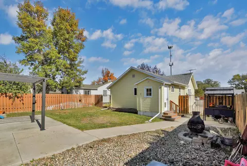 1007 4th Ave W, Williston, ND 58801 photo 7
