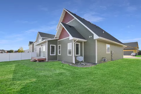 2010 18th Ave W, Williston, ND 58801 photo 19