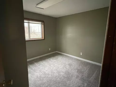 1902 28th St W, Williston, ND 58801 photo 12