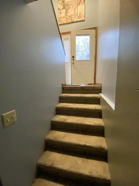 1902 28th St W, Williston, ND 58801 photo 15