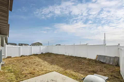 13688 Kristina St, Williston, ND 58801 photo 16