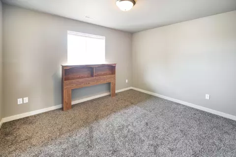 13688 Kristina St, Williston, ND 58801 photo 25