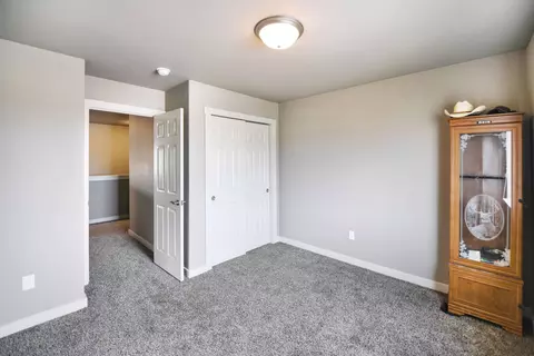 13688 Kristina St, Williston, ND 58801 photo 24