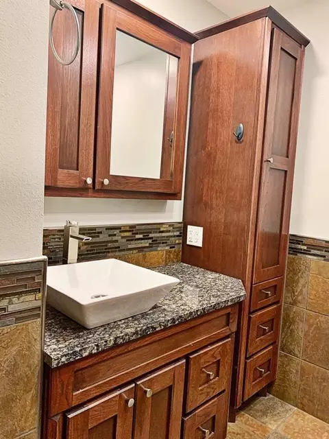 1809 14th Ave W, Williston, ND 58801 photo 22