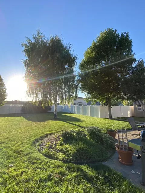 1809 14th Ave W, Williston, ND 58801 photo 4