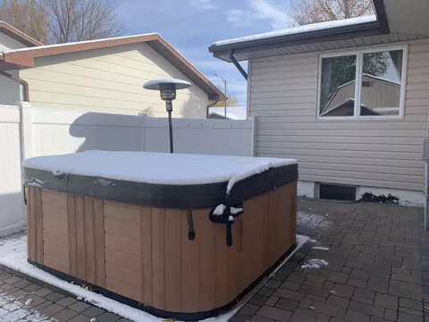 1809 14th Ave W, Williston, ND 58801 photo 8