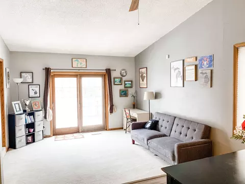 1602 6th Ave W, Williston, ND 58801 photo 6