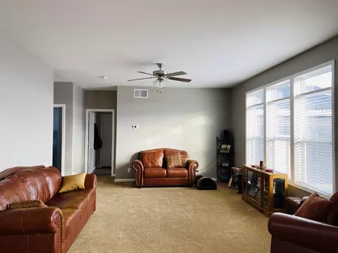 14192 Summit St, Williston, ND 58801 photo 6