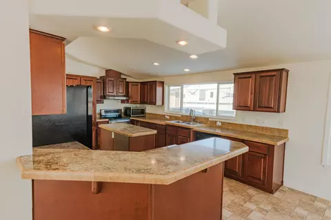 5615 Stoneview Ave, Williston, ND 58801 photo 12