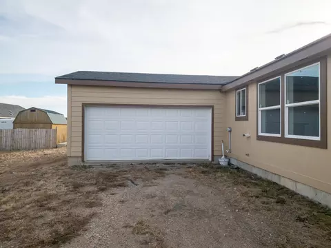 13846 Charlson St, Williston, ND 58801 photo 27