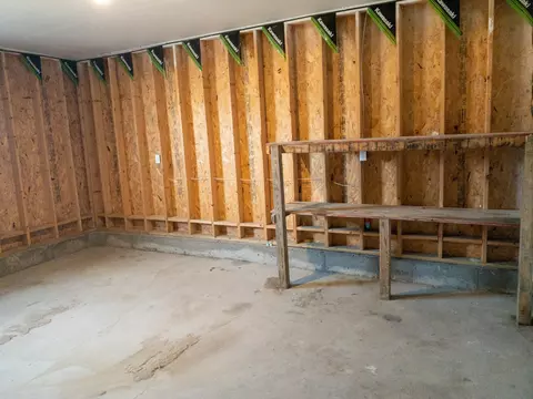 13846 Charlson St, Williston, ND 58801 photo 30