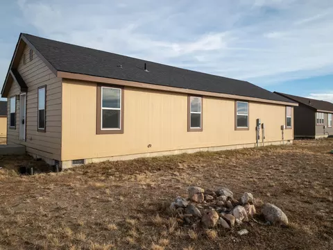 13846 Charlson St, Williston, ND 58801 photo 23