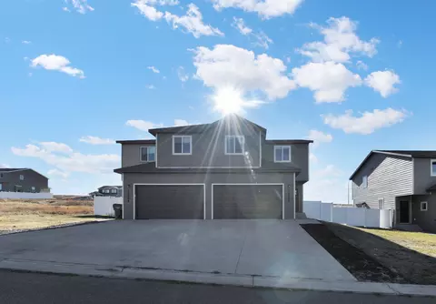 13686 Kristina St, Williston, ND 58801 photo 5