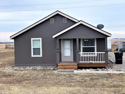 13801 Coteau St, Williston, ND 58801 photo 1