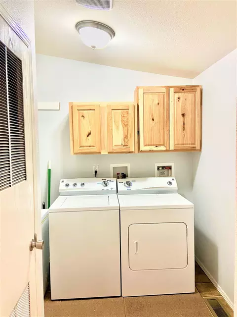 13801 Coteau St, Williston, ND 58801 photo 10